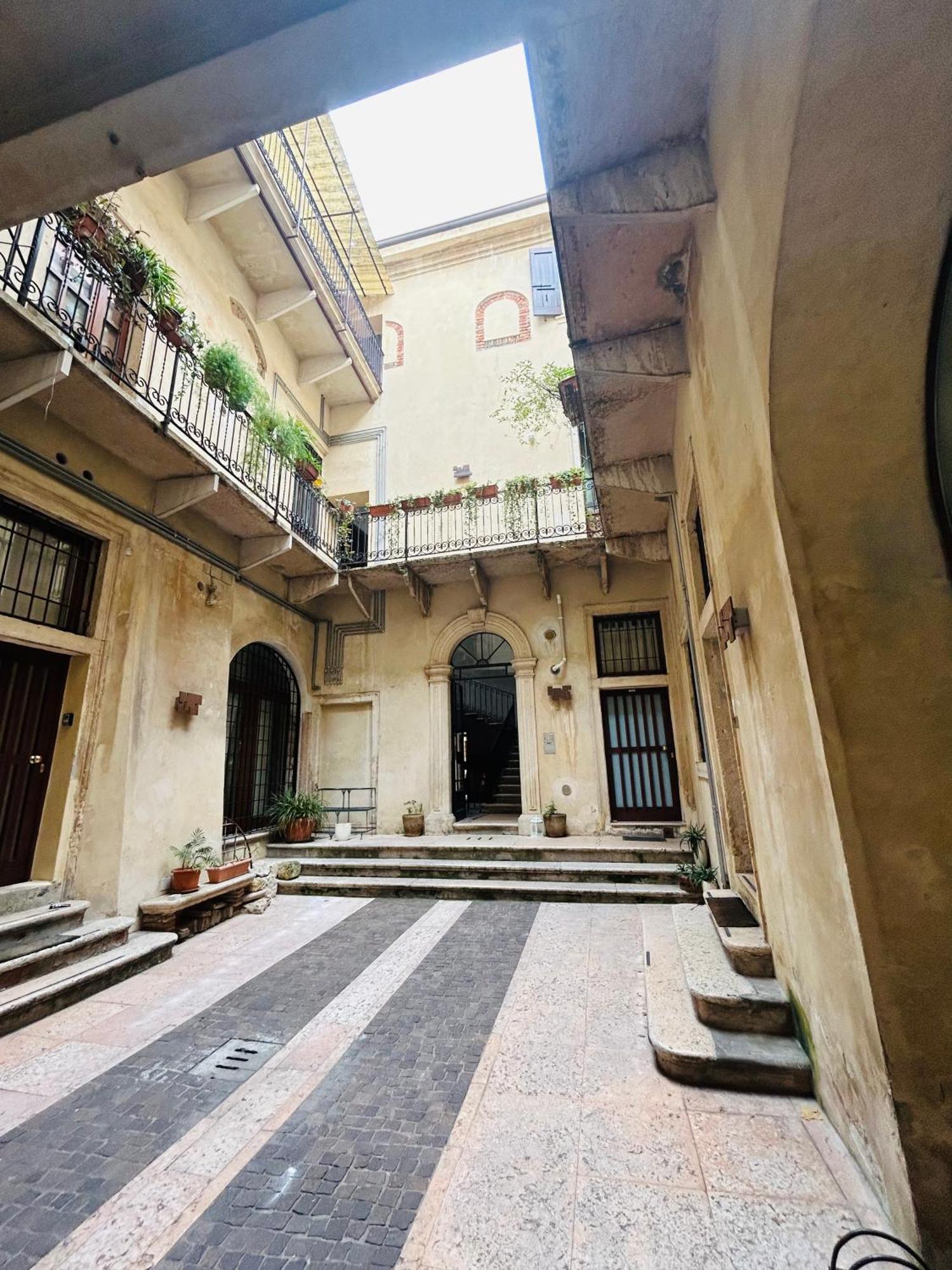 Palazzo Duomo Apartment Verona Luaran gambar